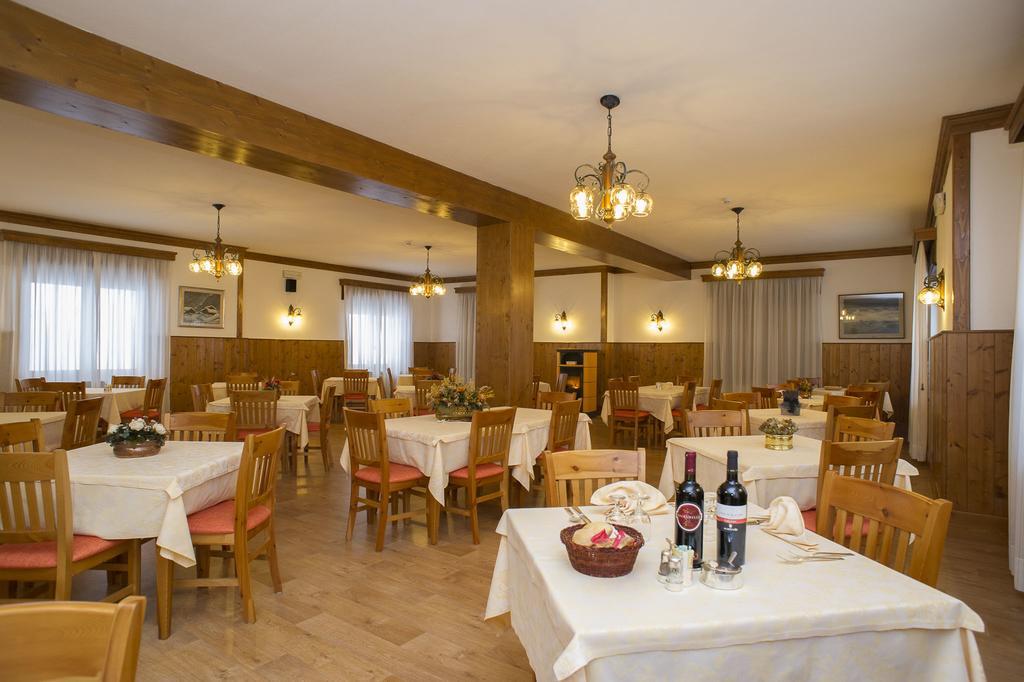 Hotel Villa Ines ボルカ・ディ・カドーレ エクステリア 写真